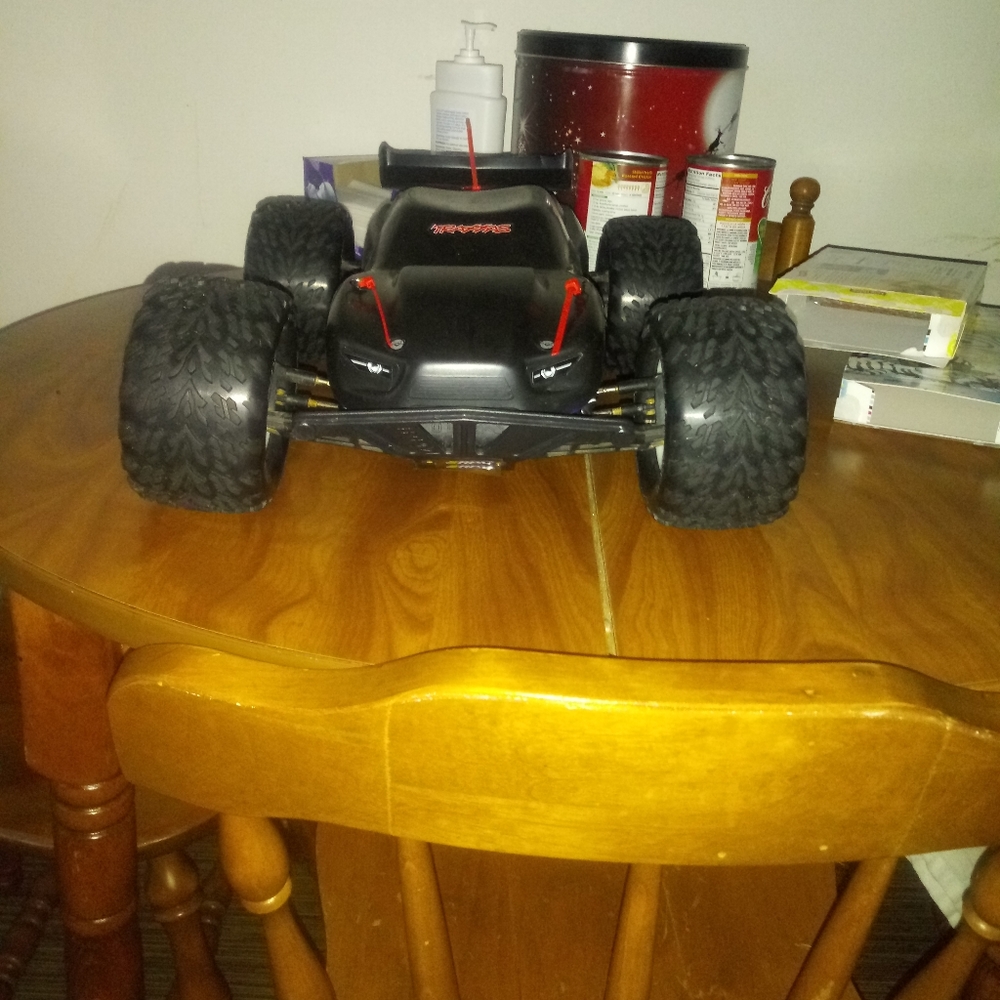 Rustler vxl